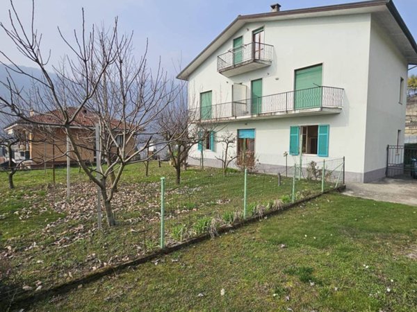 casa indipendente in vendita ad Omegna