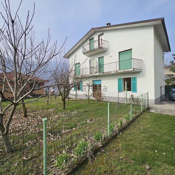 casa indipendente in vendita ad Omegna