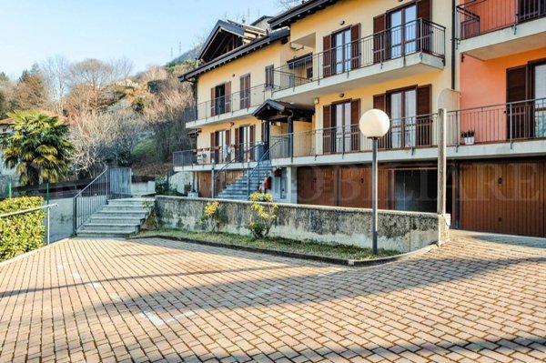 appartamento in vendita ad Omegna in zona Sant'Anna