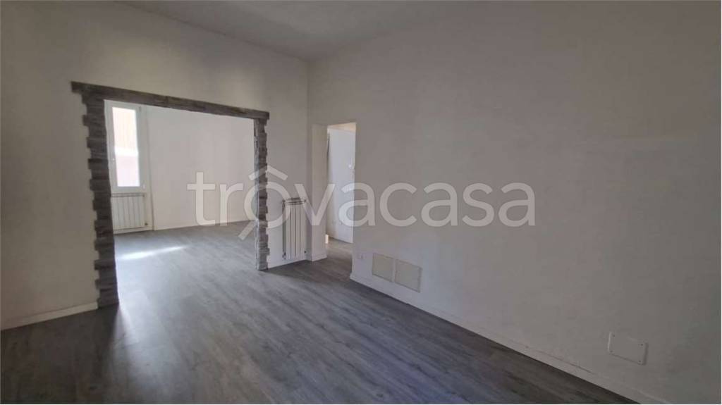 casa indipendente in vendita ad Omegna in zona Cireggio