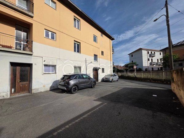 appartamento in vendita ad Omegna in zona Sant'Anna