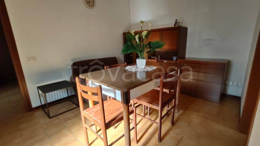 appartamento in vendita ad Omegna in zona Sant'Anna