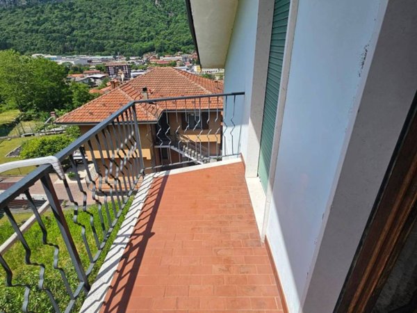 appartamento in vendita ad Omegna in zona Sant'Anna