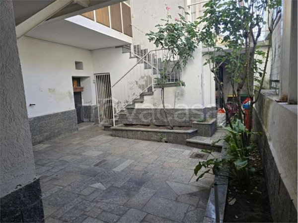 appartamento in vendita ad Omegna in zona Cireggio