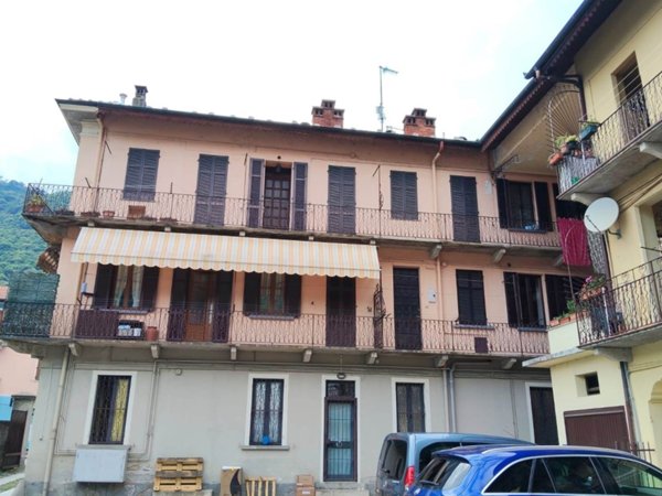 appartamento in vendita ad Omegna in zona Crusinallo