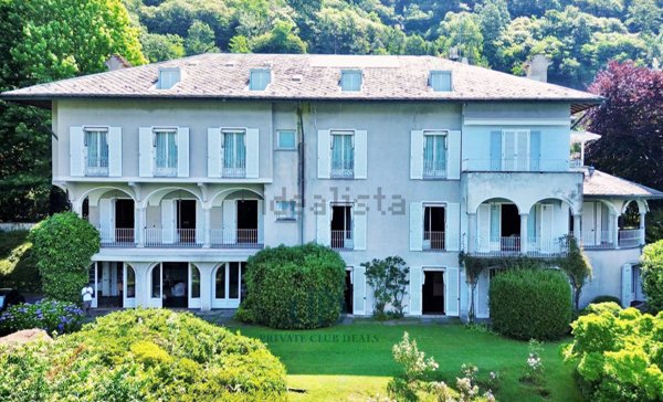 villa in vendita ad Omegna in zona Sant'Anna