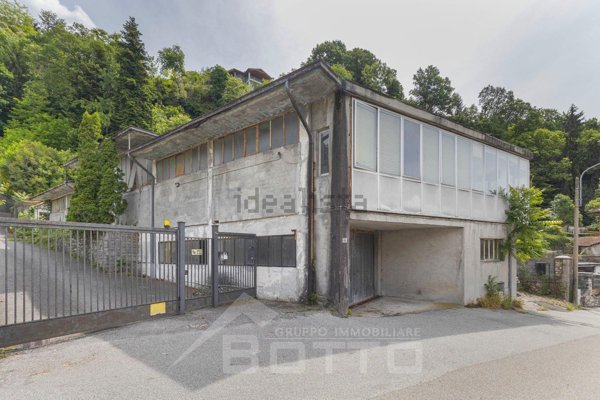 appartamento in vendita ad Omegna in zona Borca