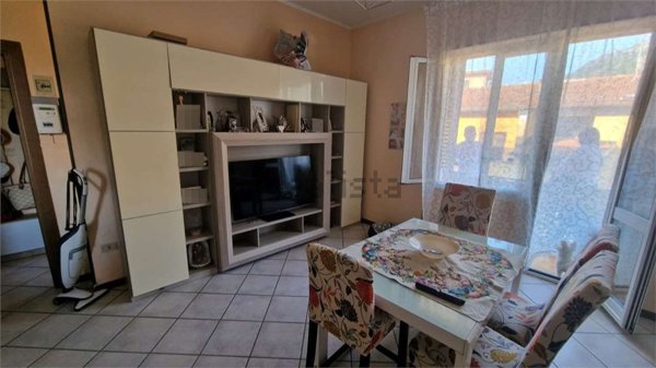 appartamento in vendita ad Omegna in zona Cireggio