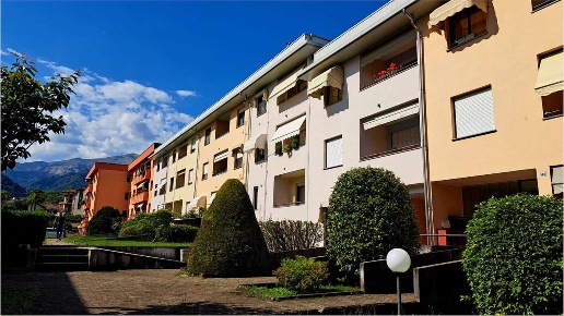 appartamento in vendita ad Omegna in zona Cireggio