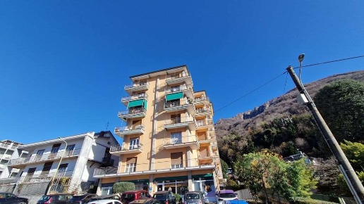 appartamento in vendita ad Omegna in zona Sant'Anna