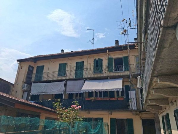 appartamento in vendita ad Omegna in zona Sant'Anna