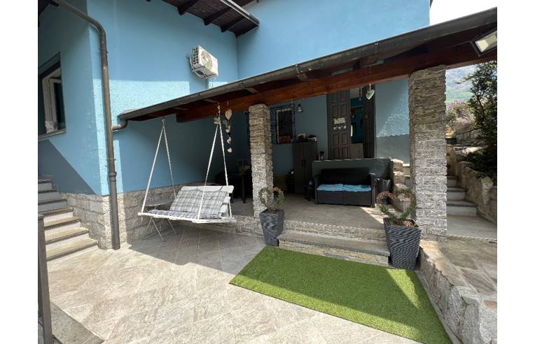 casa indipendente in vendita ad Omegna in zona Crusinallo