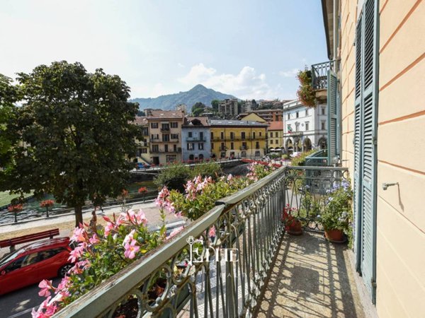 casa indipendente in vendita ad Omegna in zona Sant'Anna