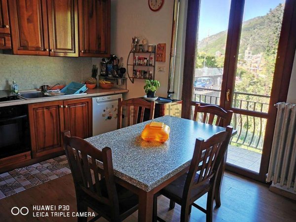 appartamento in vendita ad Omegna in zona Sant'Anna