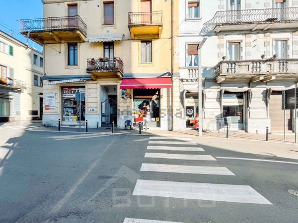 locale commerciale in vendita ad Omegna in zona Sant'Anna