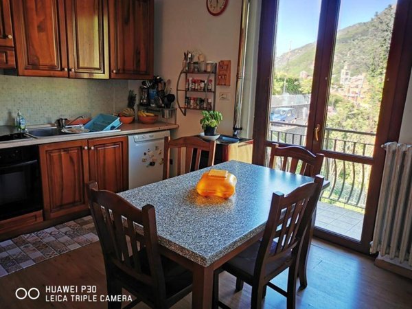 appartamento in vendita ad Omegna in zona Sant'Anna