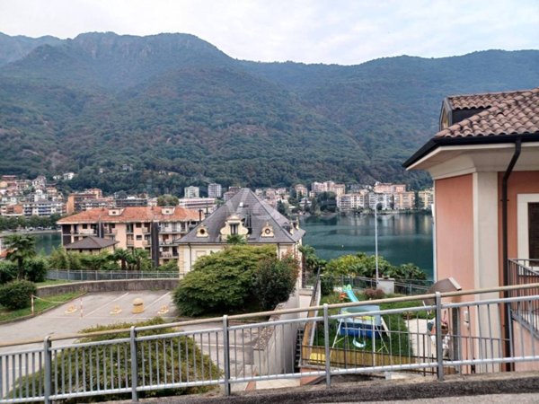 appartamento in vendita ad Omegna in zona Sant'Anna