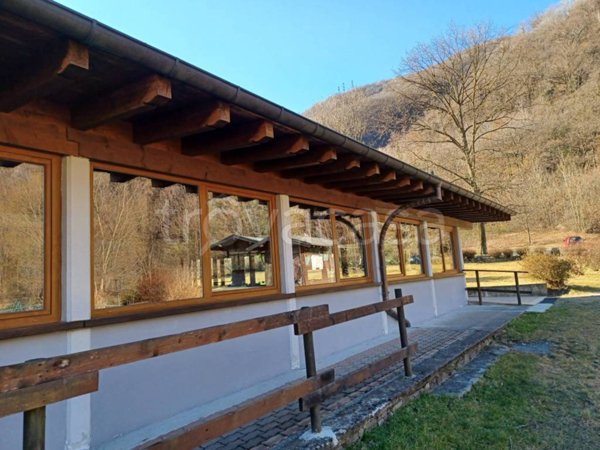 negozio in vendita ad Ornavasso