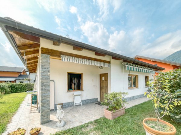 casa indipendente in vendita ad Ornavasso