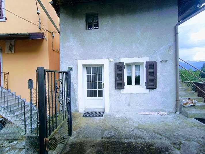 casa indipendente in vendita ad Ornavasso