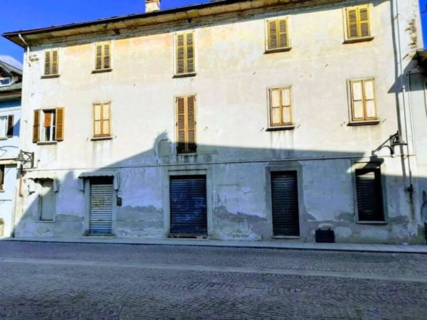 casa indipendente in vendita ad Ornavasso