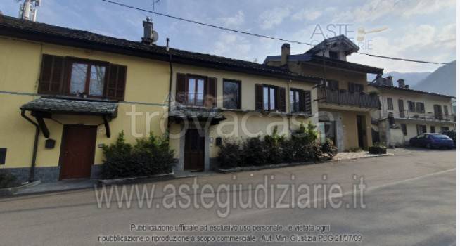 casa indipendente in vendita ad Ornavasso