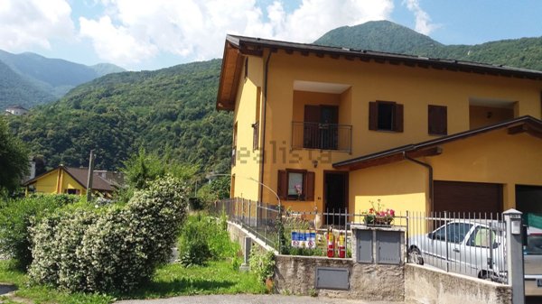 casa indipendente in vendita ad Ornavasso