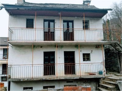 casa indipendente in vendita ad Ornavasso