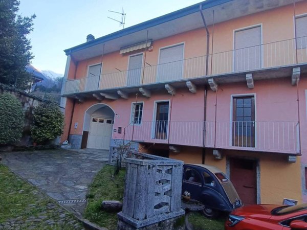 casa indipendente in vendita ad Ornavasso
