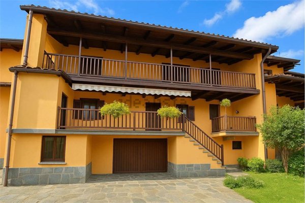 casa indipendente in vendita ad Ornavasso