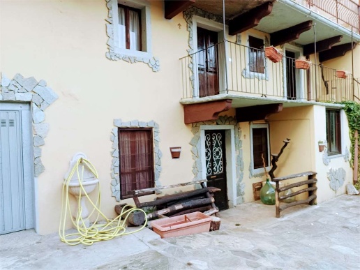 casa indipendente in vendita ad Ornavasso