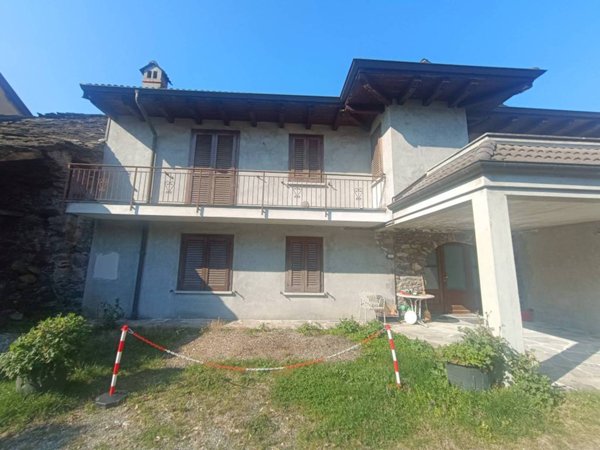 casa indipendente in vendita ad Ornavasso