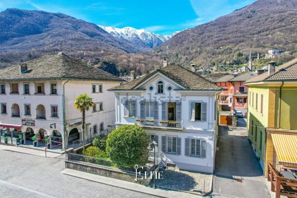 casa indipendente in vendita ad Ornavasso