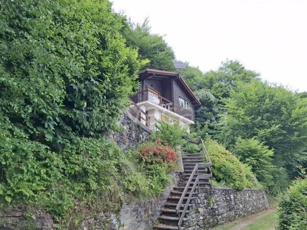casa indipendente in vendita ad Ornavasso