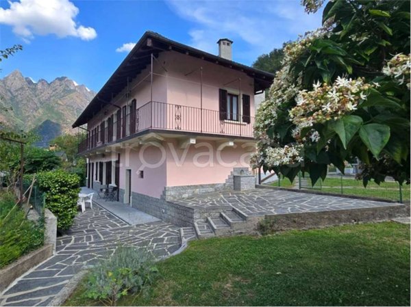 casa indipendente in vendita ad Ornavasso in zona Migiandone