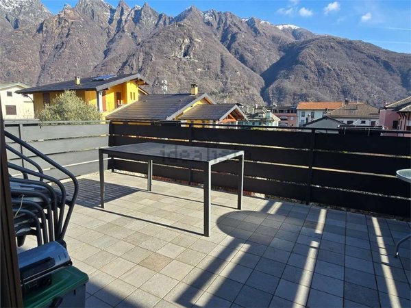 casa indipendente in vendita ad Ornavasso
