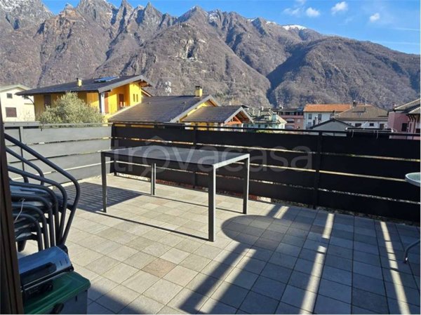 casa indipendente in vendita ad Ornavasso