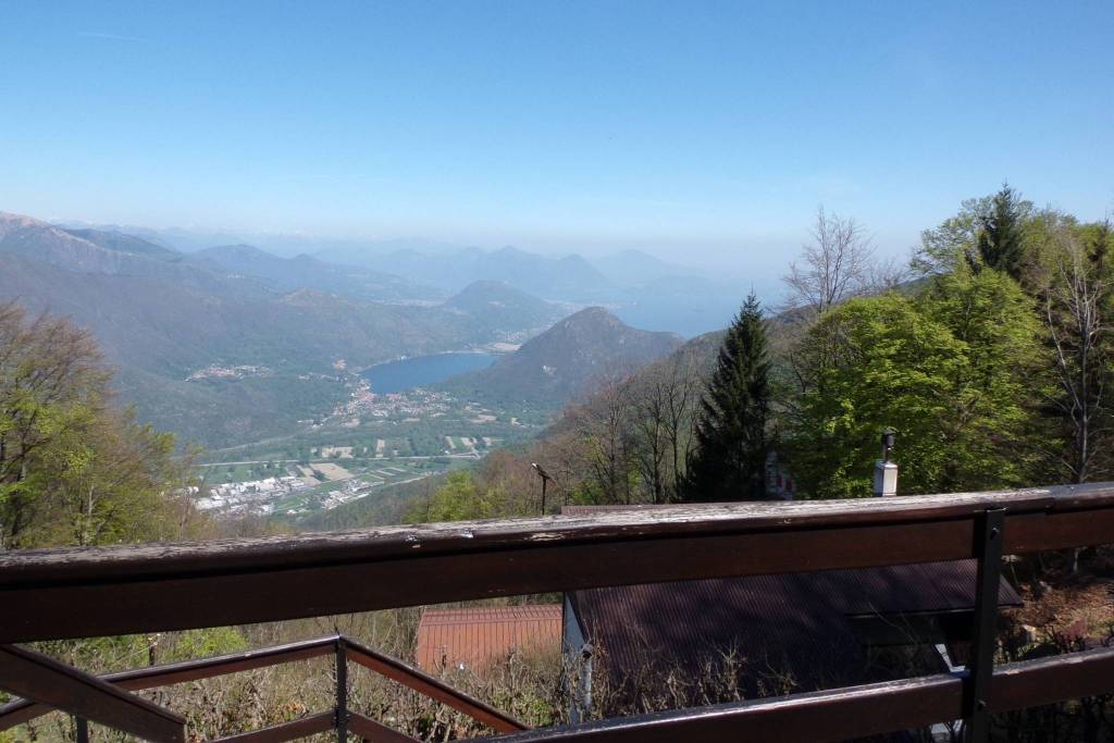 casa indipendente in vendita ad Ornavasso
