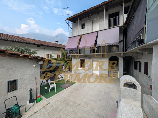 appartamento in vendita ad Ornavasso in zona Migiandone