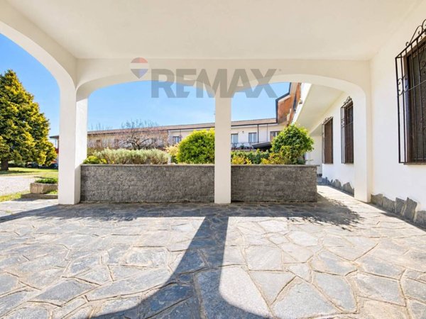 casa indipendente in vendita ad Ornavasso