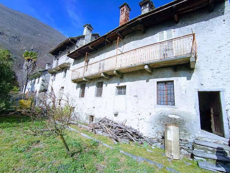 casa indipendente in vendita a Pallanzeno
