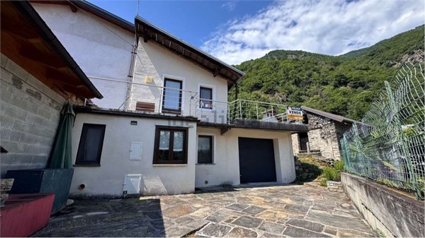 casa indipendente in vendita a Pallanzeno