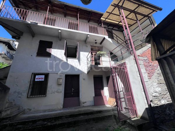 casa indipendente in vendita a Pallanzeno