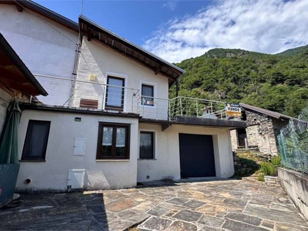 casa indipendente in vendita a Pallanzeno