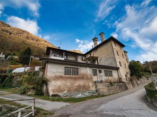 casa indipendente in vendita a Piedimulera in zona Cimamulera