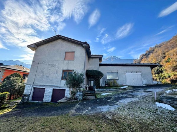 casa indipendente in vendita a Piedimulera