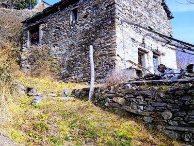 casa indipendente in vendita a Piedimulera