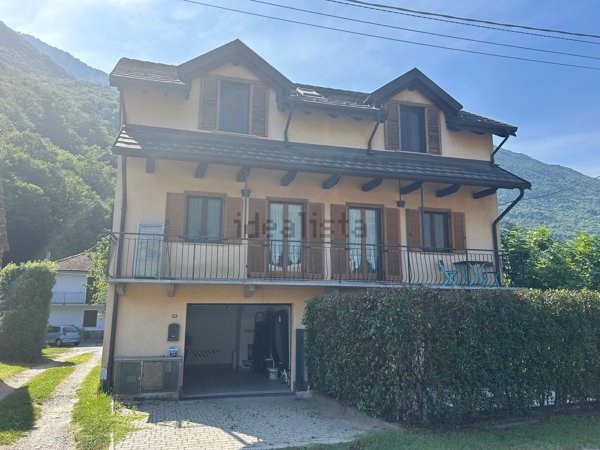 casa indipendente in vendita a Piedimulera