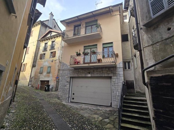 casa indipendente in vendita a Piedimulera