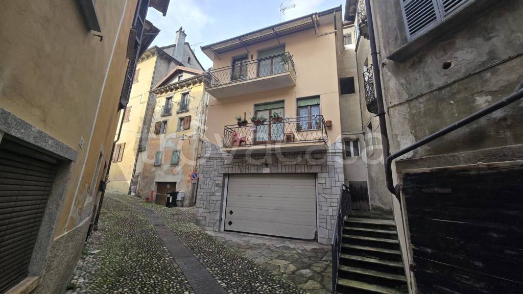 casa indipendente in vendita a Piedimulera in zona Pairazzi